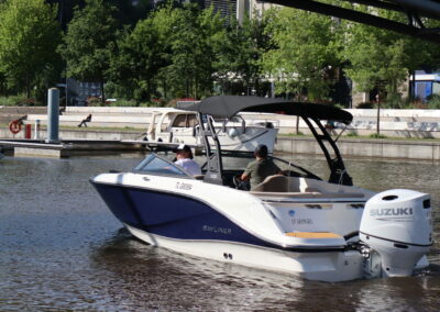 Location bateau avec permis à Lyon