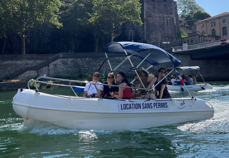 cohésion en bateau à Lyon